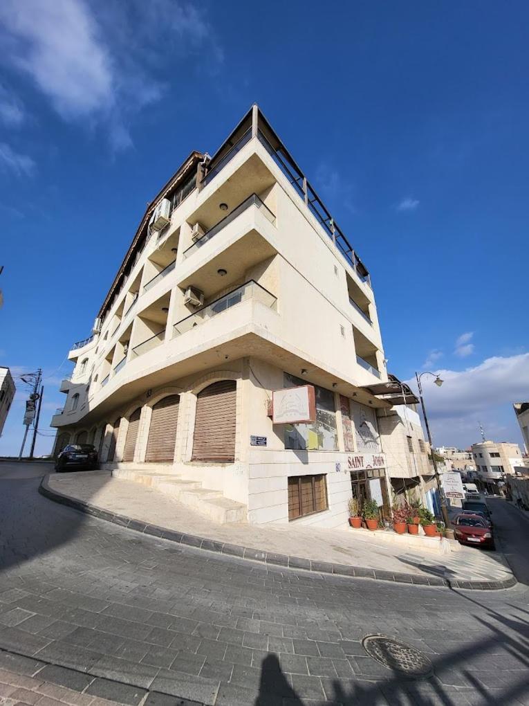 Saint John Hotel Madaba Exteriör bild