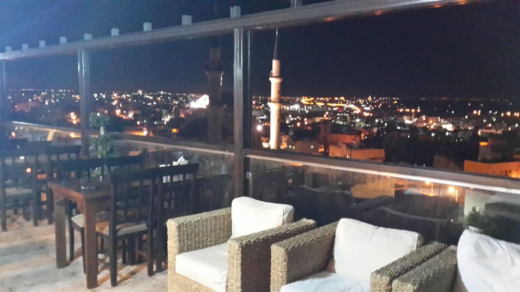 Saint John Hotel Madaba Exteriör bild