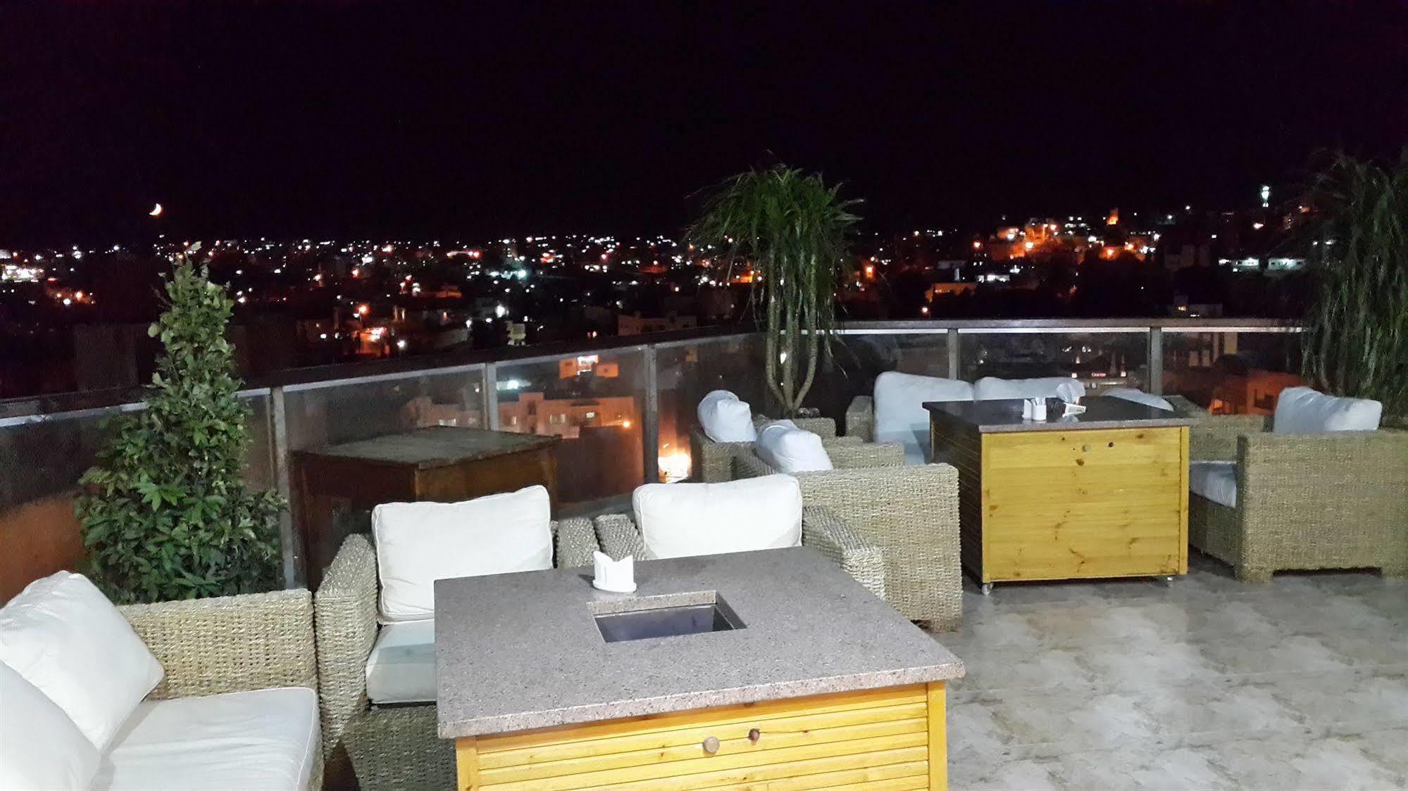 Saint John Hotel Madaba Exteriör bild